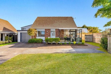 Photo of property in 3/5a Tobruk Crescent, Milford, Auckland, 0620