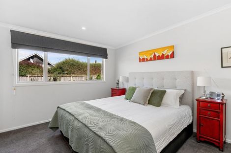Photo of property in 21 Okarito Avenue, Levin, 5510