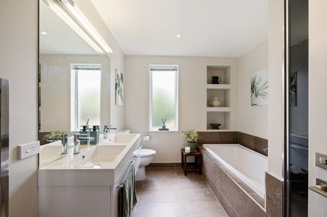 Photo of property in 105 Major Hornbrook Road, Mount Pleasant, Christchurch, 8081