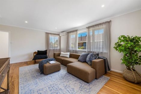 Photo of property in 136 Avonhead Road, Avonhead, Christchurch, 8042