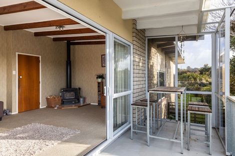 Photo of property in 3a Montana Place, Merrilands, New Plymouth, 4312