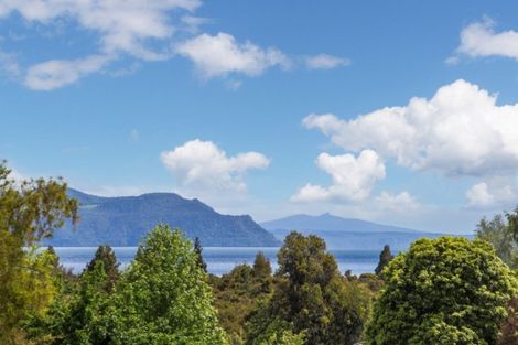 Photo of property in 18 Rowena Crescent, Motuoapa, Turangi, 3382