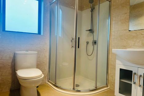 Photo of property in 2/8 Kerrs Road, Wiri, Auckland, 2104