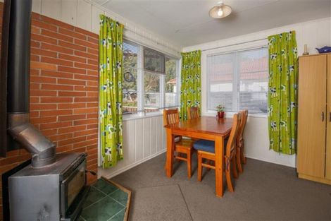 Photo of property in 27 Oxford Street, Picton, 7220