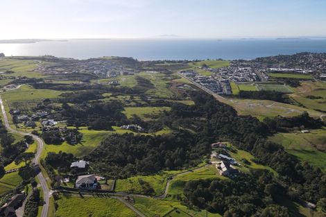 Photo of property in 92 Vaughans Road, Long Bay, Auckland, 0792