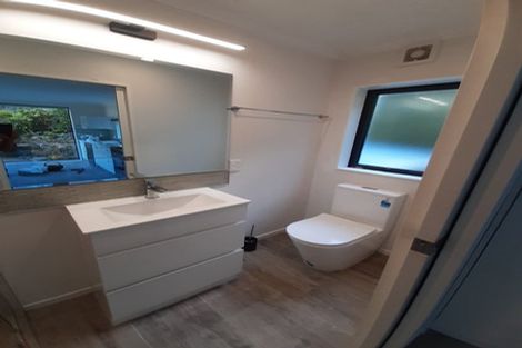 Photo of property in 31 Percy Dyett Drive, Karori, Wellington, 6012