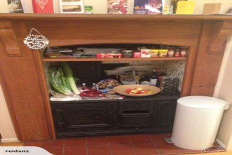 Photo of property in 12 Governor Road, Northland, Wellington, 6012