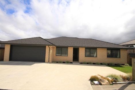 Photo of property in 64 Sunstone Crescent, Brown Owl, Upper Hutt, 5018