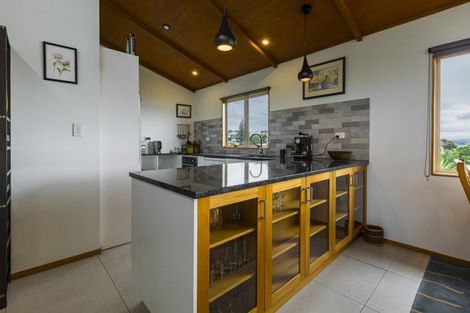 Photo of property in 12 Cobden Crescent, Bluff Hill, Napier, 4110