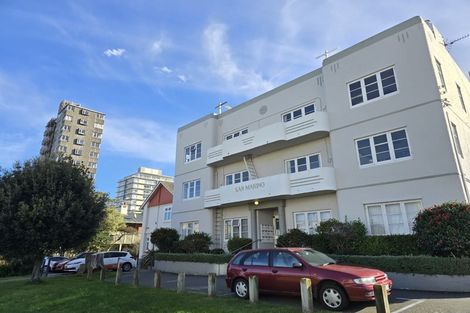 Photo of property in San Marino Apartments, 5/4 Oak Park Avenue, Te Aro, Wellington, 6011