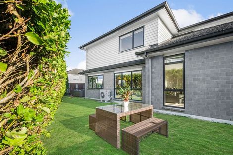 Photo of property in 24 Pickaberry Avenue, Karaka, Papakura, 2113