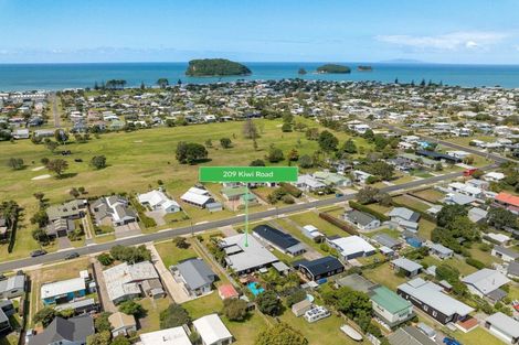 Photo of property in 209 Kiwi Road, Whangamata, 3620