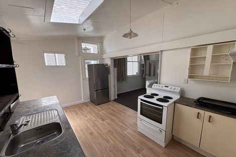 Photo of property in 19 Holloway Road, Aro Valley, Wellington, 6021