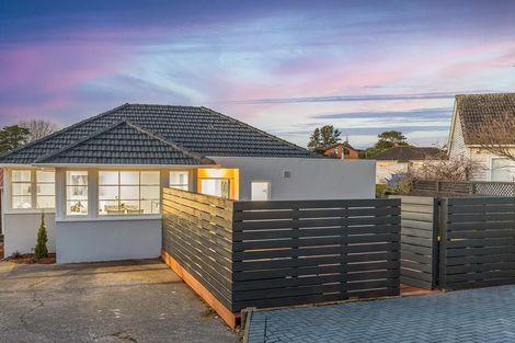 Photo of property in 1/48 Philomel Crescent, Bayswater, Auckland, 0622