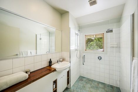 Photo of property in 77 Black Barn Road, Havelock North, 4294