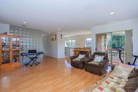 Photo of property in 13 Cornell Court, Albany, Auckland, 0632