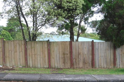 Photo of property in 46 Crystal Avenue, Glendene, Auckland, 0602