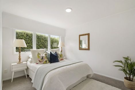 Photo of property in 2/16 Rangitoto Terrace, Milford, Auckland, 0620