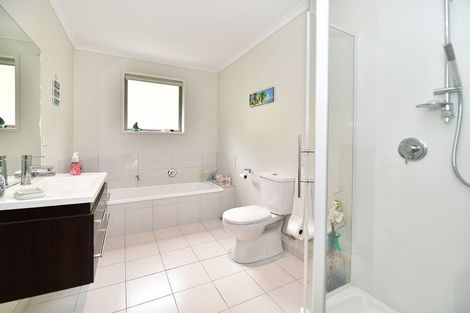 Photo of property in 4 Parkdale Close, Snells Beach, 0920