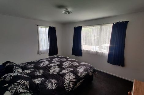 Photo of property in 18 Lipton Grove, Opaheke, Papakura, 2113