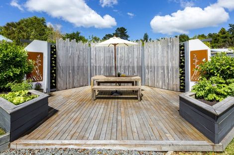 Photo of property in 20 Blue Mountains Road, Silverstream, Upper Hutt, 5019