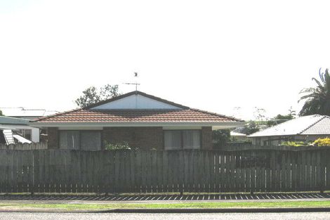Photo of property in 9 Metcalfe Road, Ranui, Auckland, 0612