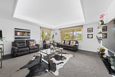 Photo of property in 32 Arthur Road, Paraite, New Plymouth, 4373