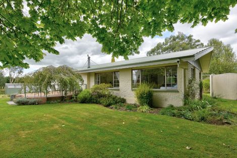 Photo of property in 349 Oteramika Road, Seaward Bush, Invercargill, 9871