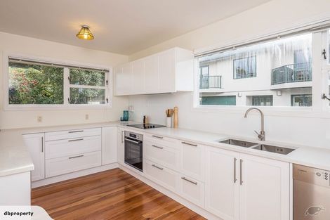 Photo of property in 66 Lohia Street, Khandallah, Wellington, 6035