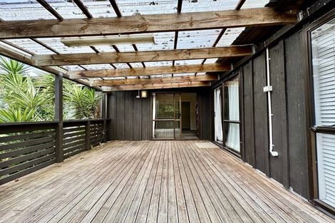 Photo of property in 21 Oreil Avenue, West Harbour, Auckland, 0618