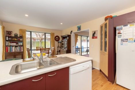 Photo of property in 40 Forest Drive, Parklands, Christchurch, 8083