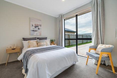 Photo of property in 12 Sholto Duncan Crescent, Halswell, Christchurch, 8025