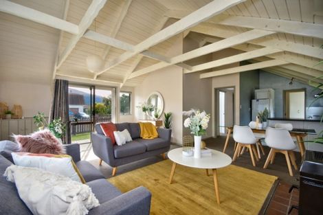 Photo of property in 49 Oregon Drive, Kelvin Heights, Queenstown, 9300