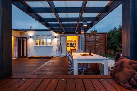 Photo of property in 77 Seabury Avenue, Foxton Beach, Foxton, 4815