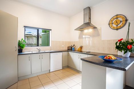 Photo of property in 11a Westglen Place, Ranui, Auckland, 0612