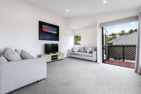 Photo of property in 1/547 East Coast Road, Browns Bay, Auckland, 0630