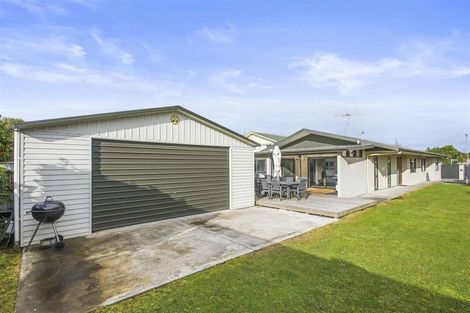 Photo of property in 33 Glen Lynne Avenue, Queenwood, Hamilton, 3210