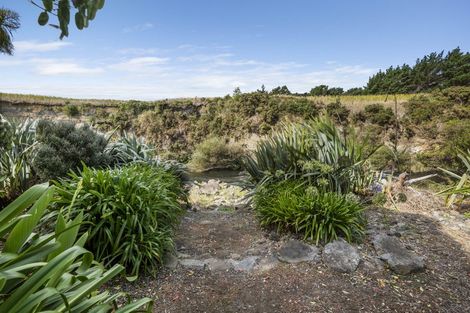 Photo of property in 18 Kawei Road, Ohawe, Hawera, 4671