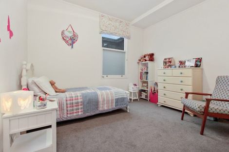 Photo of property in 87 Sarsfield Street, Herne Bay, Auckland, 1011
