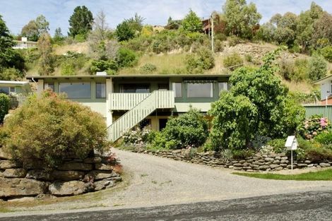 Photo of property in 5 Branxholm Street, Roxburgh, 9500