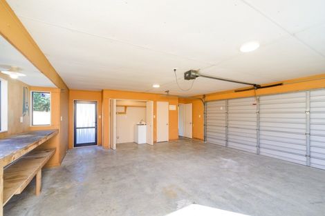 Photo of property in 27 Parnell Heights Drive, Kelvin Grove, Palmerston North, 4414