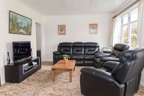 Photo of property in 28 Victor Street, Dannevirke, 4930