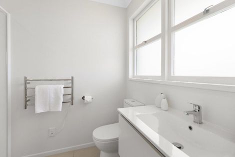 Photo of property in 9a Lilac Place, Otumoetai, Tauranga, 3110