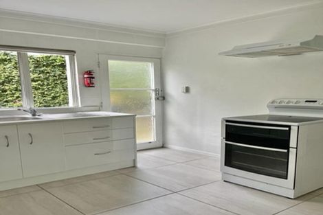 Photo of property in 1/12 Rugby Road, Birkenhead, Auckland, 0626