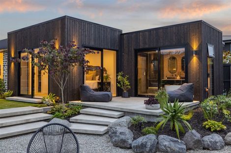 Photo of property in 97 Bryndwr Road, Bryndwr, Christchurch, 8052