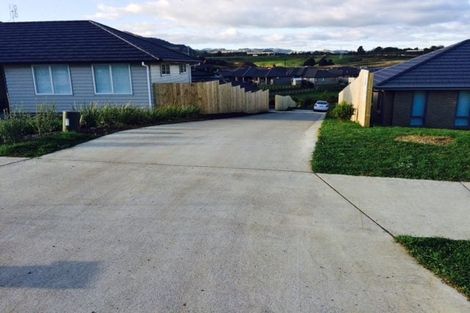 Photo of property in 60 Helenslee Road, Pokeno, 2402