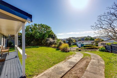Photo of property in 23 James Cook Drive, Whitby, Porirua, 5024