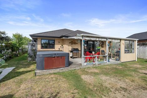 Photo of property in 8 Phoenix Court, Otaki, 5512