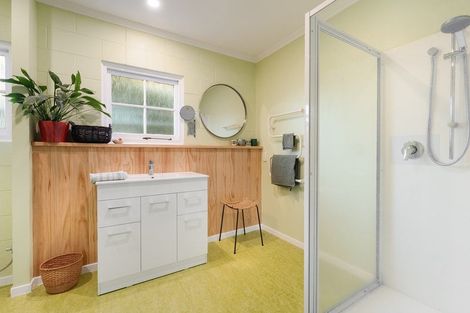Photo of property in 5 Graham Place, Bellevue, Tauranga, 3110