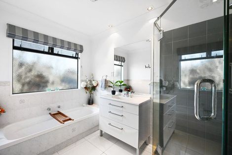 Photo of property in 18 Munro Place, Flagstaff, Hamilton, 3210